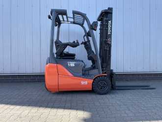 Gabelstapler gebraucht TOYOTA 8FBET15 | AKKU NEU 2026 | Neue Bereifung ELEKTRO DREIRADFRONTSTAPLER (13044707)